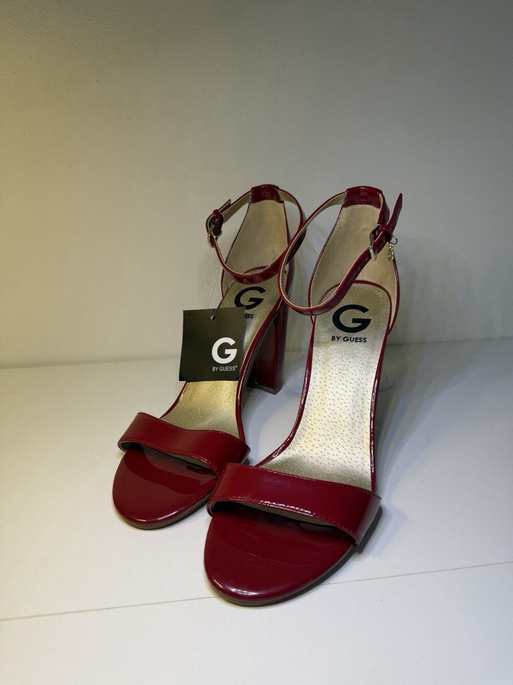 G By Guess Red Womens 8.5 Chunky Heel Sandal Ankle Strap Patent Leather New NWT